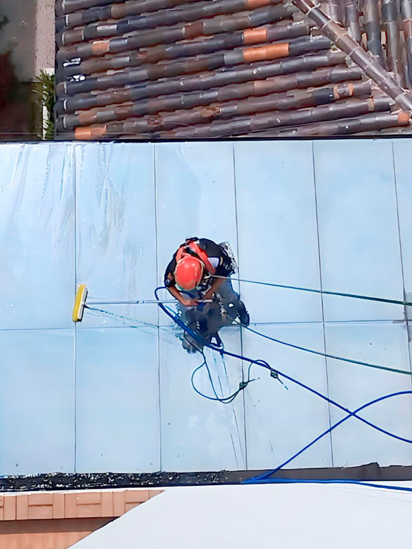 world-services-trabajos-en-altura-limpieza-pergolas7