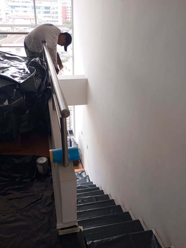 world-services-trabajos-en-altura-pintura-interna-piso5
